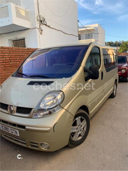 RENAULT Trafic