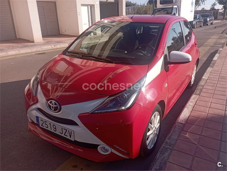 TOYOTA Aygo 1.0 70 xplay