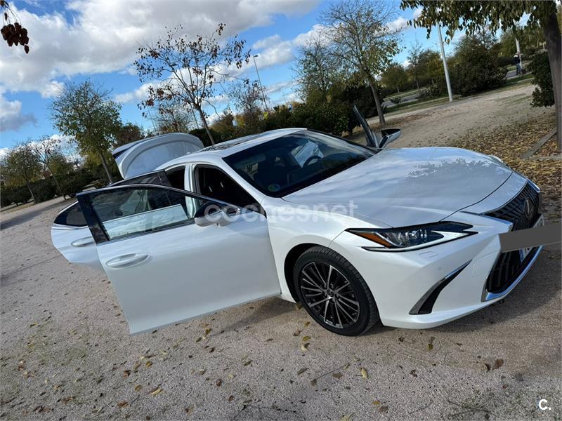 LEXUS ES 2.5 300h Premium