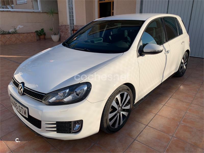 VOLKSWAGEN Golf 2.0 TDI GTD