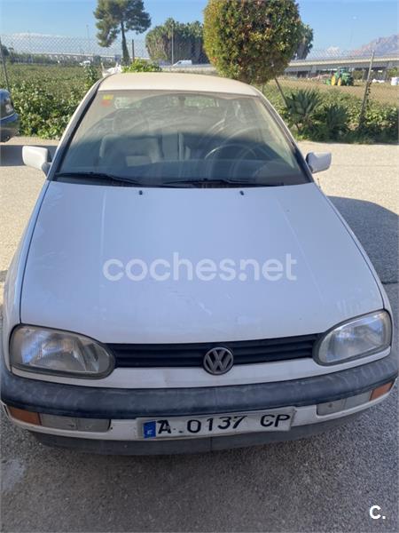 VOLKSWAGEN Golf GOLF 1.8 CL