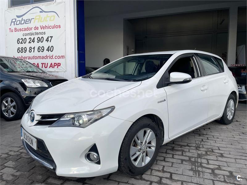 TOYOTA Auris Hybrid Advance