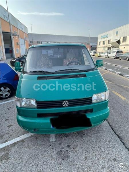 VOLKSWAGEN Caravelle