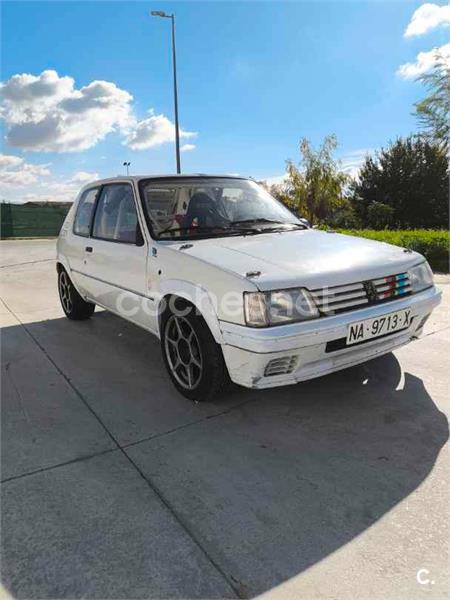 PEUGEOT 205