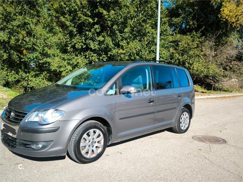 VOLKSWAGEN Touran 1.9 TDI Edition