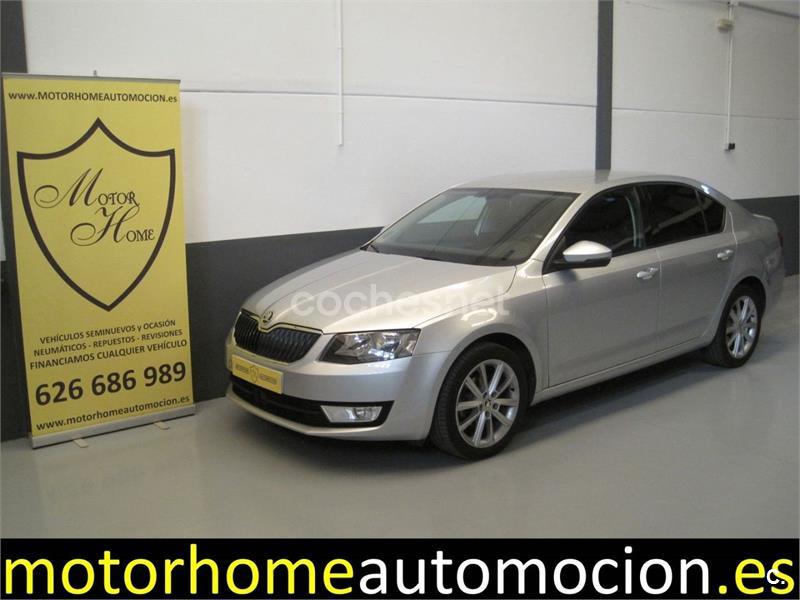 SKODA Octavia 1.6 TDI CR DSG Style