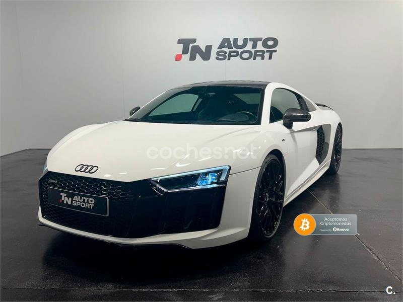 AUDI R8 5.2 FSI V10 plus quattro S tronic