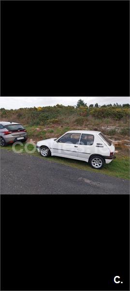 PEUGEOT 205