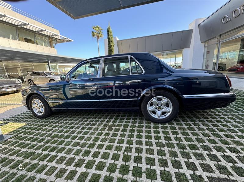 BENTLEY Arnage 4.4 V8