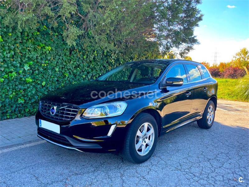 VOLVO XC60 2.0 D3 Momentum Auto