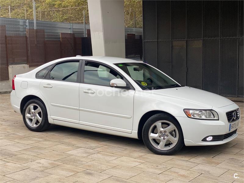 VOLVO S40 2.0 D3 Kinetic