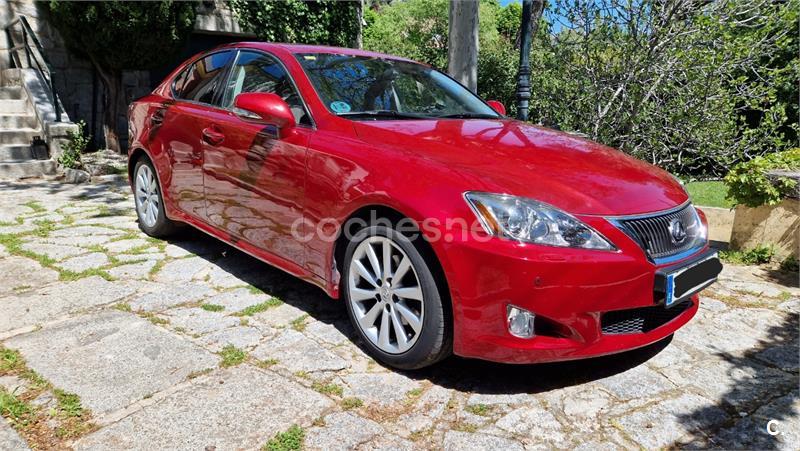 LEXUS IS250 Luxury