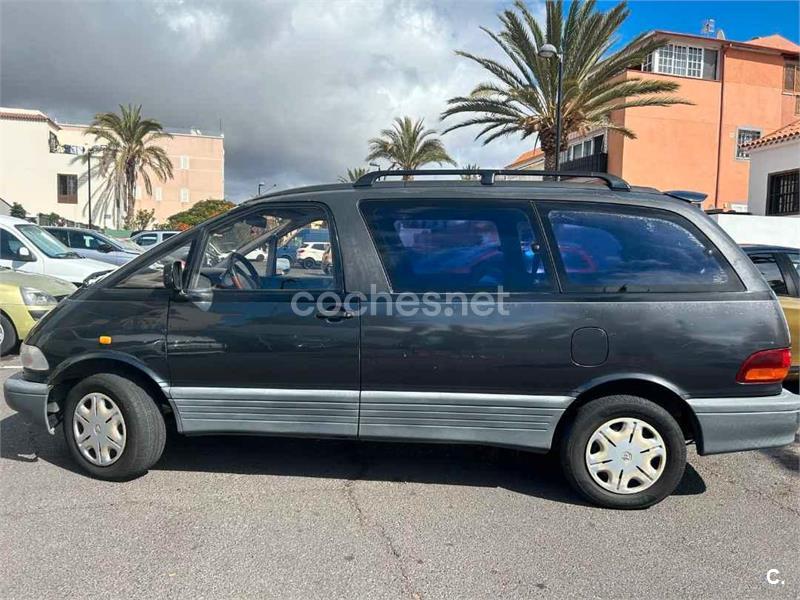 TOYOTA Previa