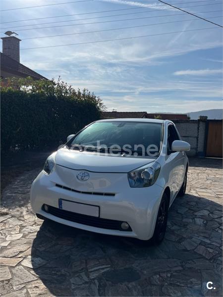 TOYOTA iQ iQ 1.0