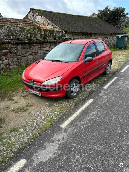 PEUGEOT 206