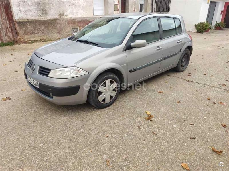 RENAULT Megane