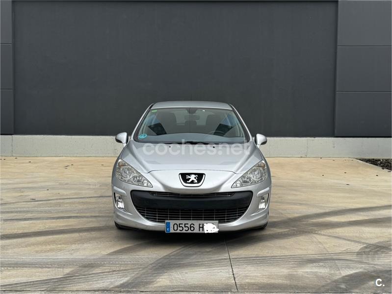 PEUGEOT 308 Envy 1.4 VTi 98