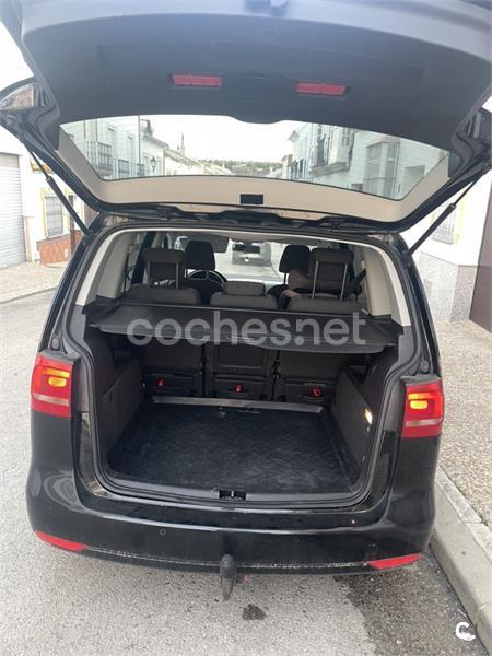 VOLKSWAGEN Touran 1.6 TDI DSG Advance