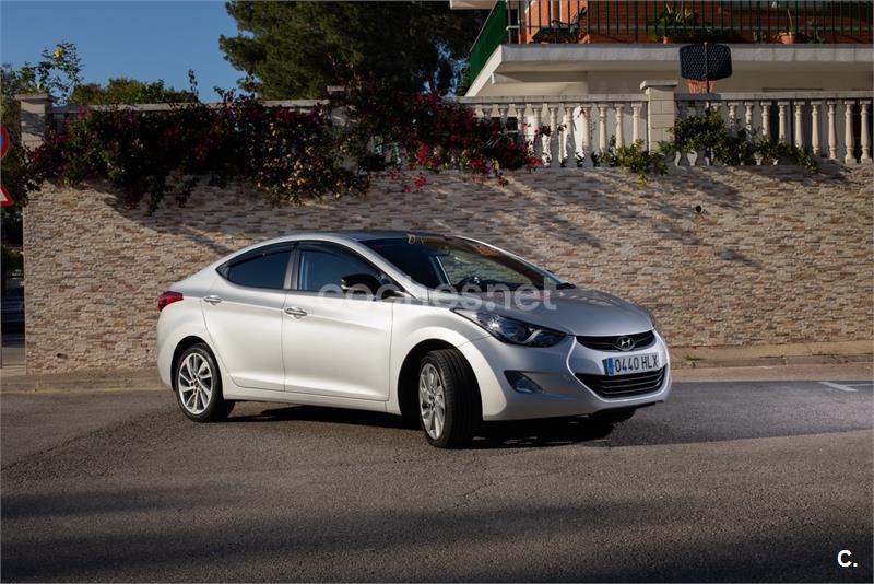 HYUNDAI Elantra 1.6 MPI GL Comfort