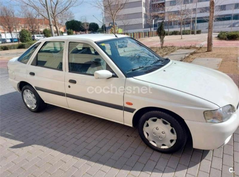 FORD Escort 1.8TD