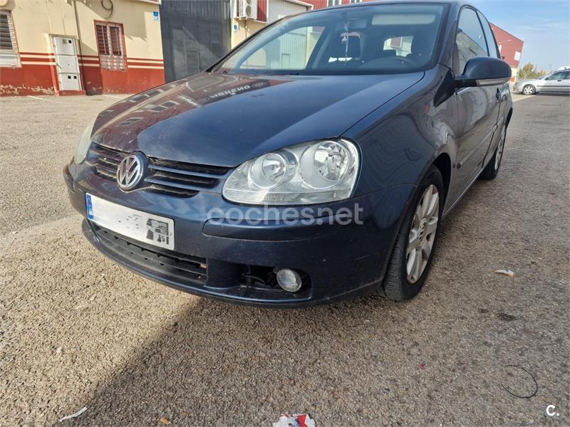 VOLKSWAGEN Golf 2.0 TDI Sportline