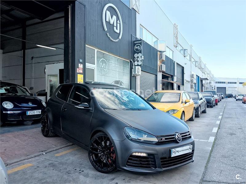 VOLKSWAGEN Golf 2.0 TSI DSG 4Motion R