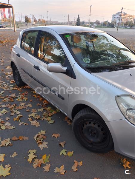 RENAULT Clio iMusic Pack Dynamique 1.5DCI85