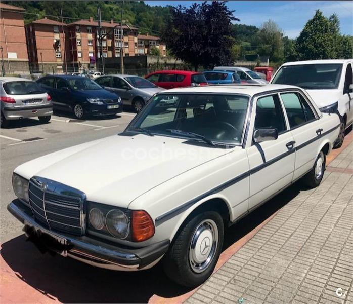 MERCEDES-BENZ 230