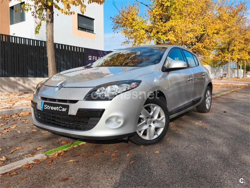 RENAULT Megane Dynamique 1.6 16v 110 E5