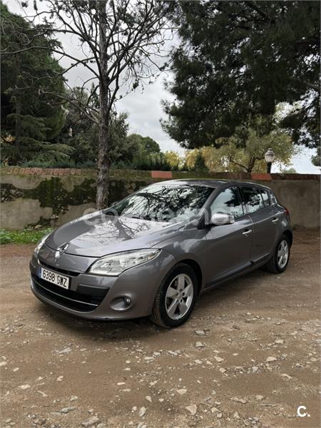 RENAULT Megane Dynamique dCi 105 eco2