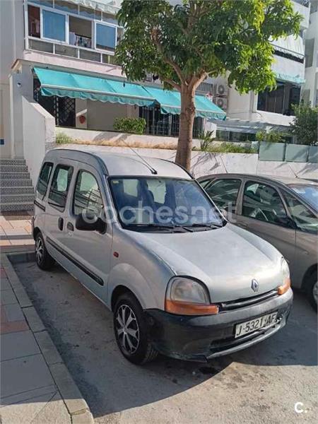 RENAULT Kangoo