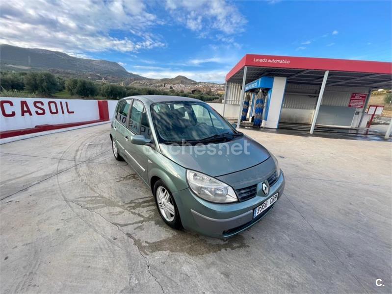 RENAULT Scenic