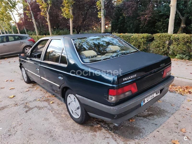 PEUGEOT 405