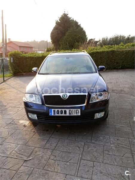 SKODA Octavia Combi 2.0 TDI Elegance