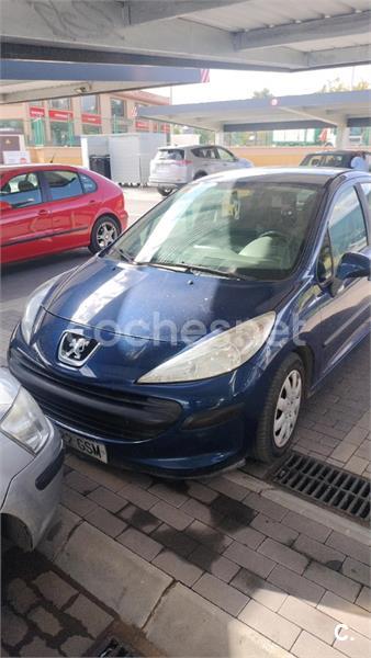 PEUGEOT 207 Confort 1.4 HDI 70