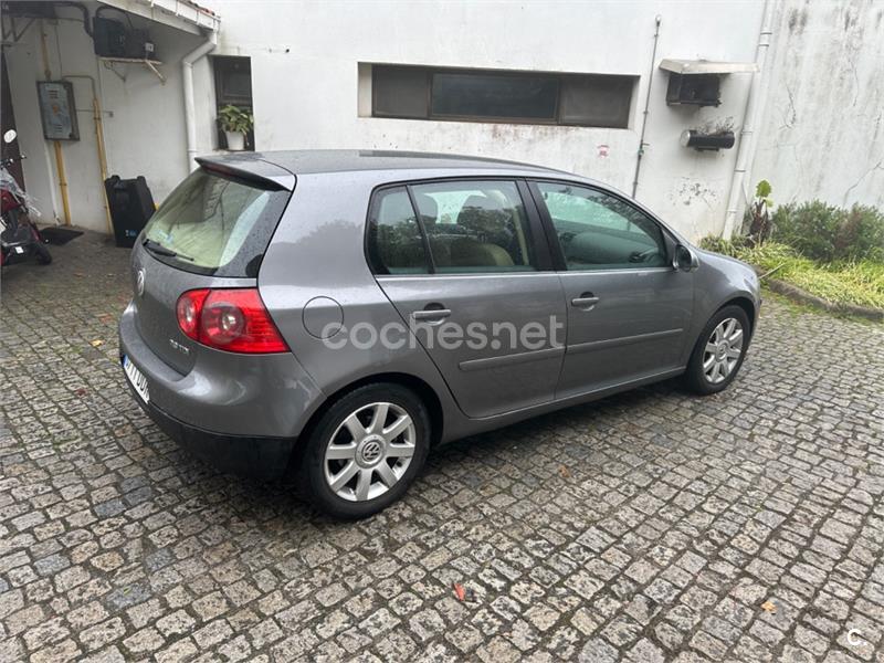 VOLKSWAGEN Golf 2.0.TDI Highline