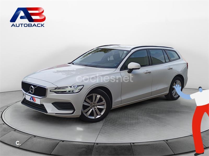 VOLVO V60 2.0 D3 Momentum Auto