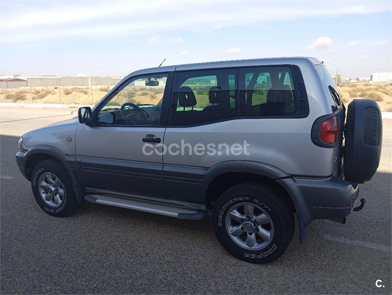 NISSAN Terrano II 2.7 TDi Elegance