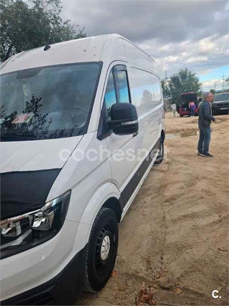 VOLKSWAGEN Crafter