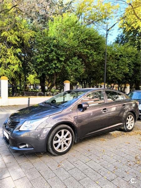 TOYOTA Avensis 2.2 D4D Executive