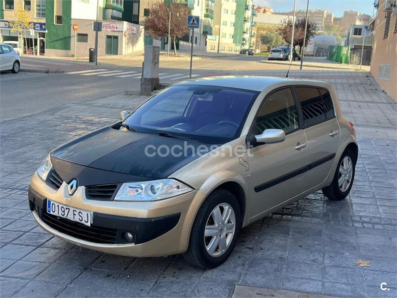 RENAULT Megane