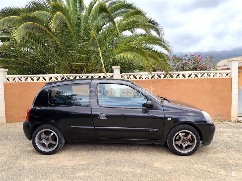 RENAULT Clio Dynamique 1.4 16V