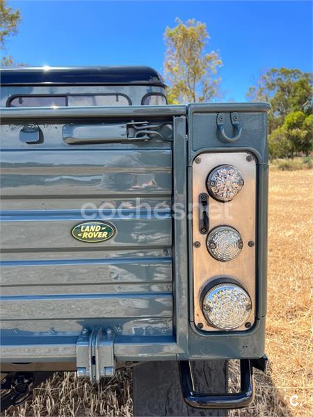 LAND-ROVER Defender 110 2.5 TD5 Doble Cabina SE