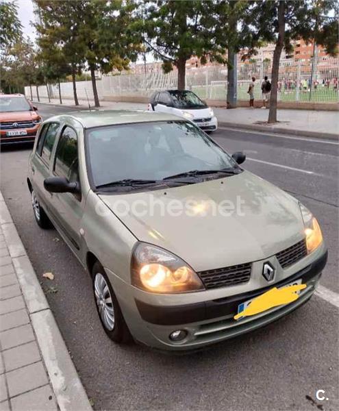 RENAULT Clio