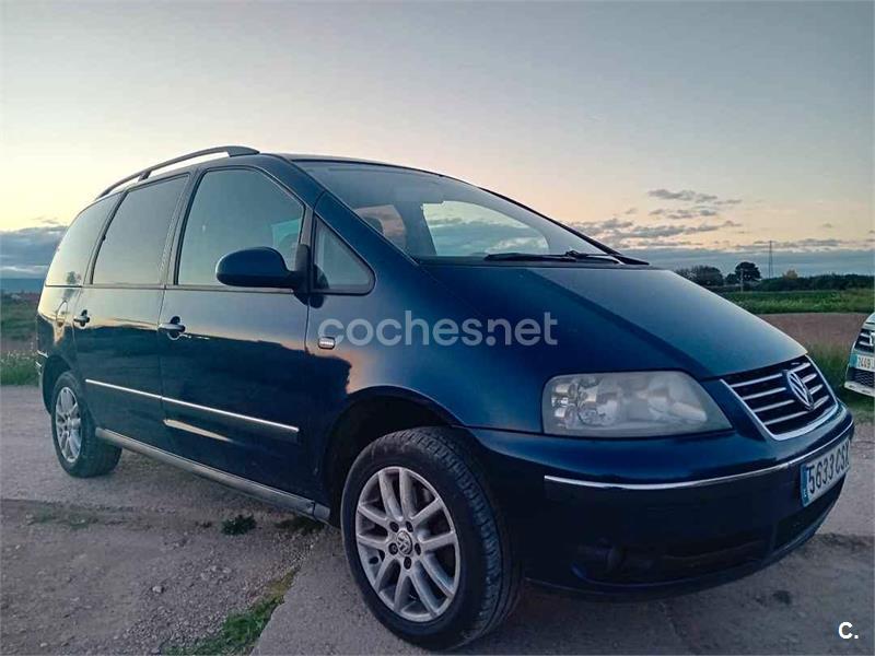 VOLKSWAGEN Sharan