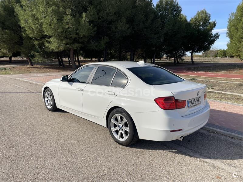 BMW Serie 3 318d Essential Edition