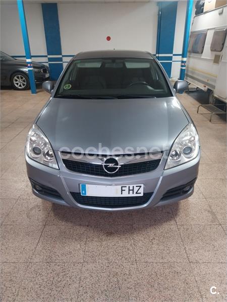 OPEL Vectra Elegance 1.9 CDTI 16v Auto