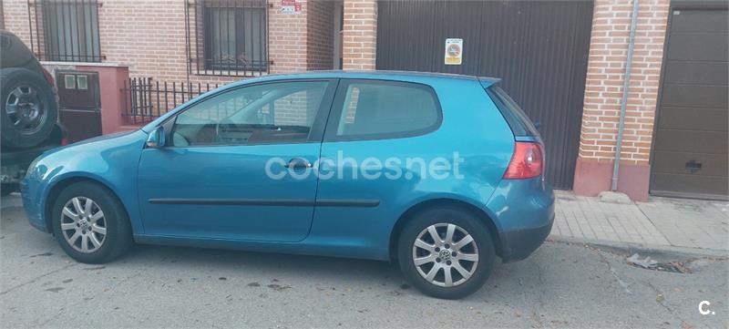 VOLKSWAGEN Golf 2.0 TDI Sportline