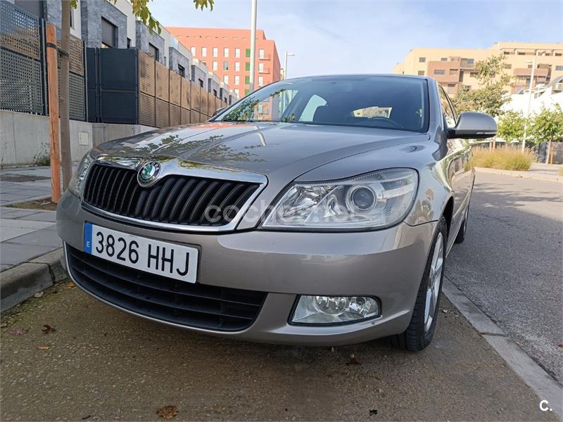 SKODA Octavia Combi 1.6 TDI CR Collection