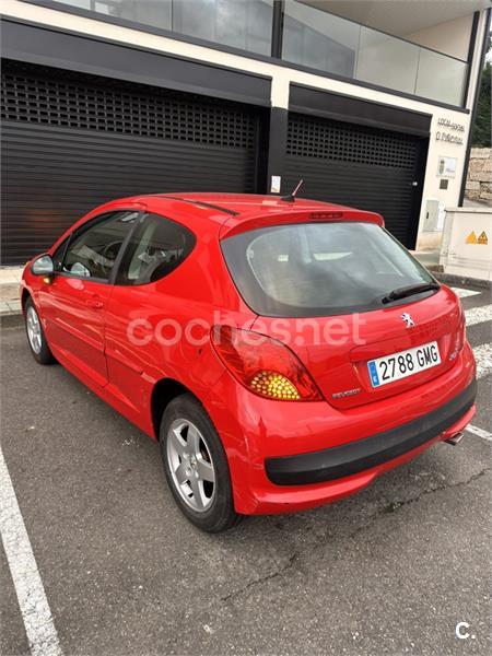 PEUGEOT 207 Confort 1.4 VTi 16v 95